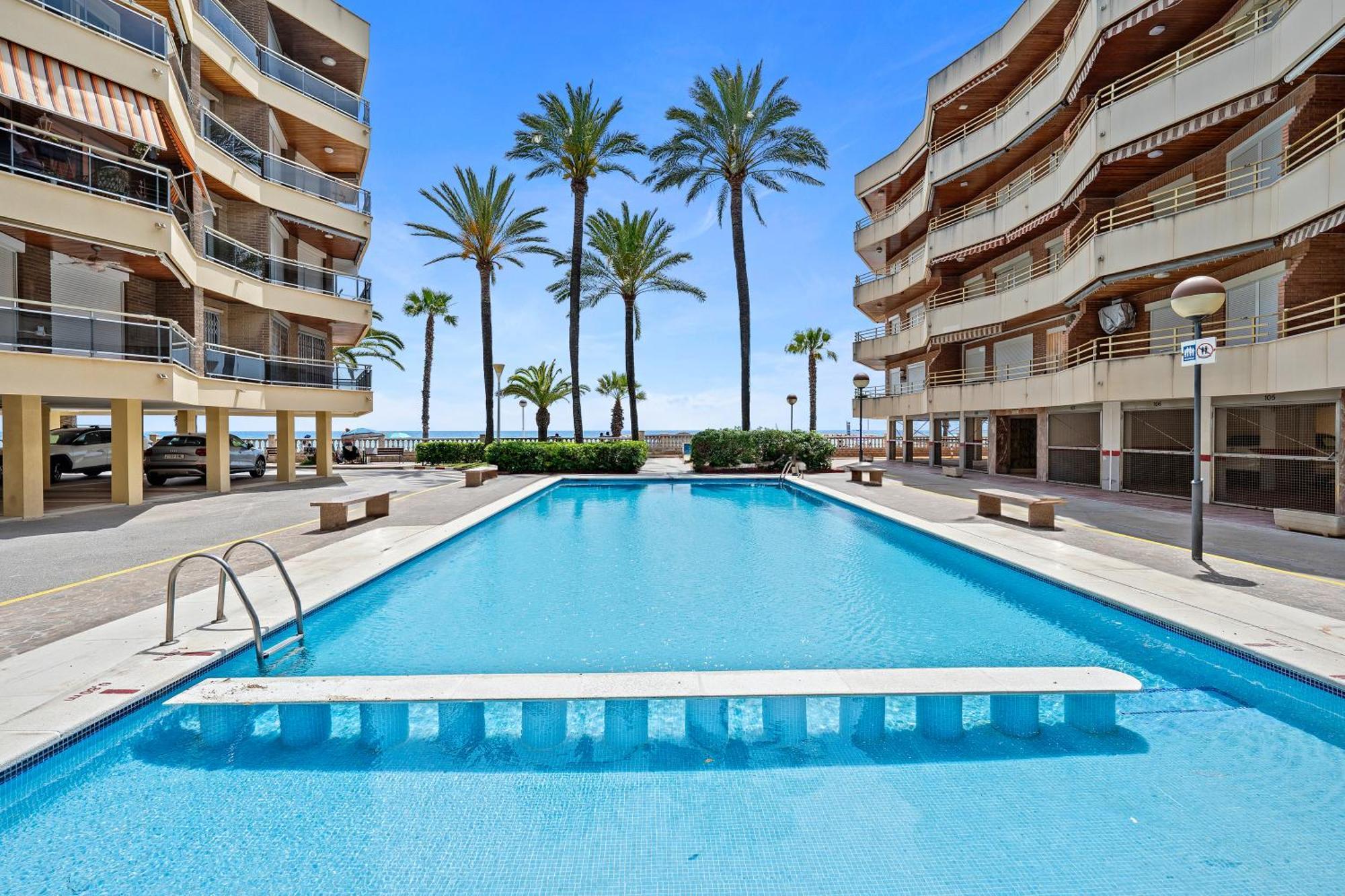 Appartement Cambrils Front De Mer Exterior photo